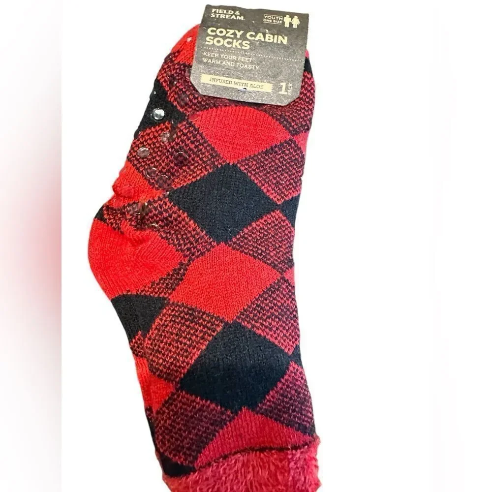 NWT Field & Stream Youth Cozy Cabin Socks - Set of 3 Blue/Red/Green Non Slip